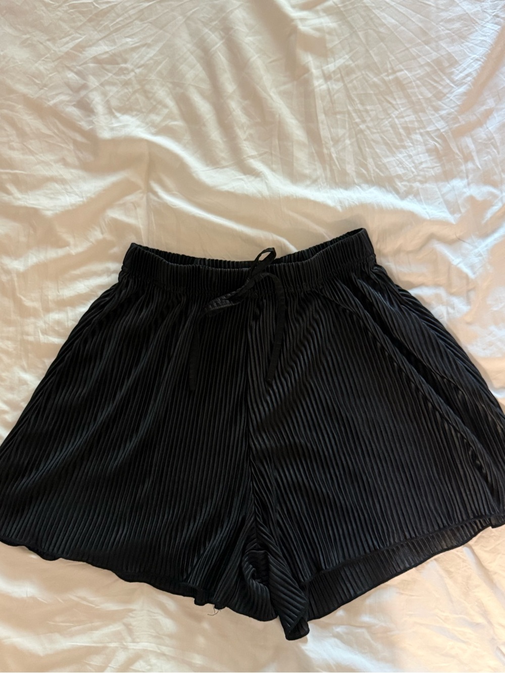 SHEIN Black Pleated High Waist Lounge Shorts